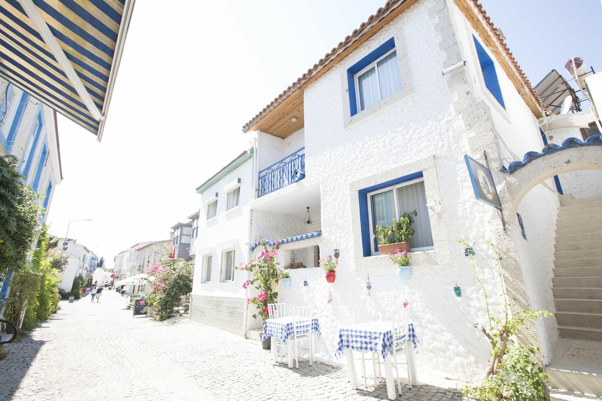 Ala Baykus Acomodação com café da manhã Alacati Exterior foto